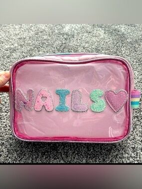 NWT Miss Gwen’s Nails Cosmetic Pouch